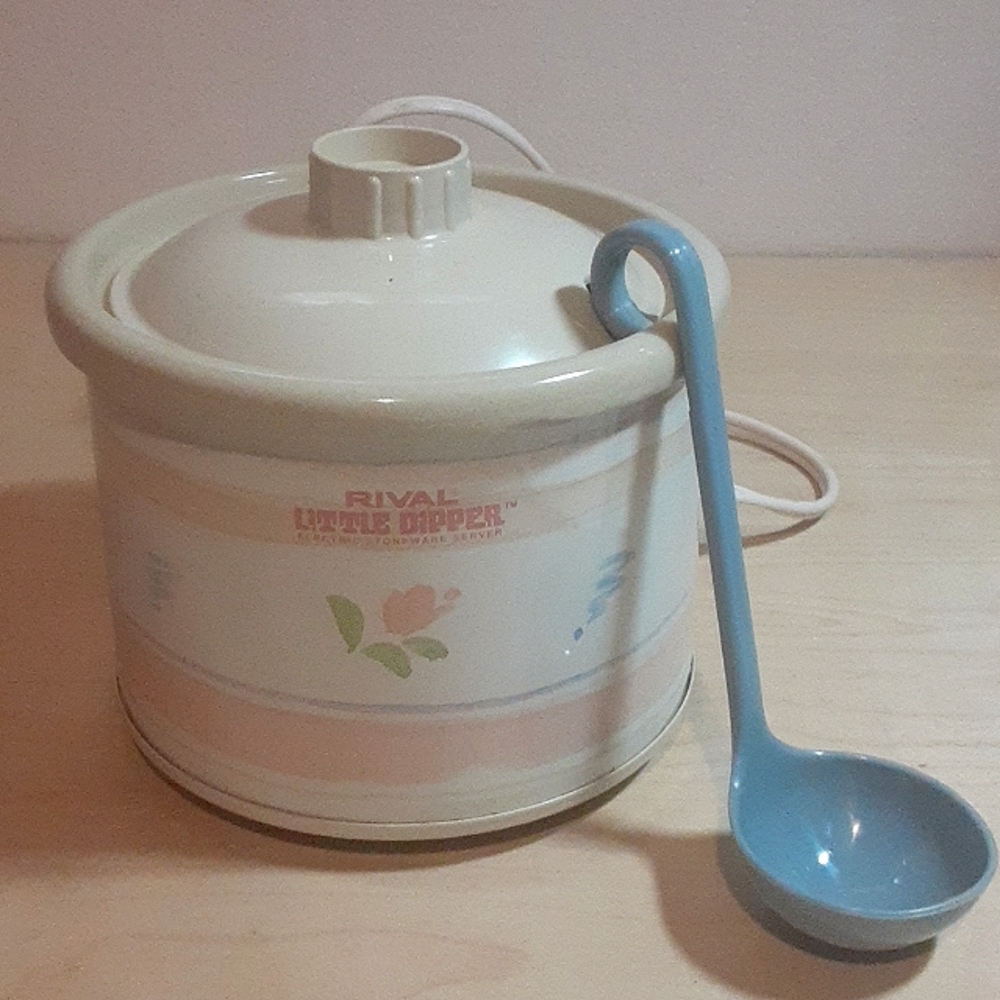 Rival Little Dipper Electric Stoneware Server With Lade 1 1/2 Cups Model 3204D